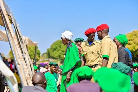 Fumu Masinda aa waniwa mu Shang’ombo, ndau thzo mu Zambia thzo ditunga dya Mashi/Kuandu, thsikuña thsenthzi thsaethsiwa ci Rukena